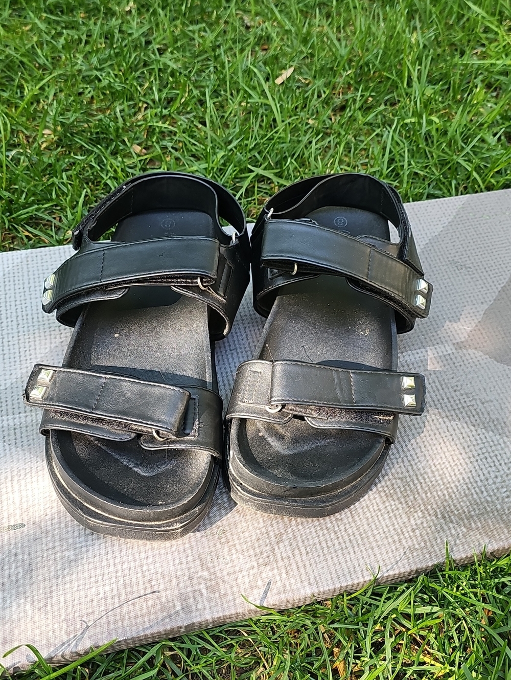 Lily Morgan Woman's BlackAdjustable Strap Sandals - 8